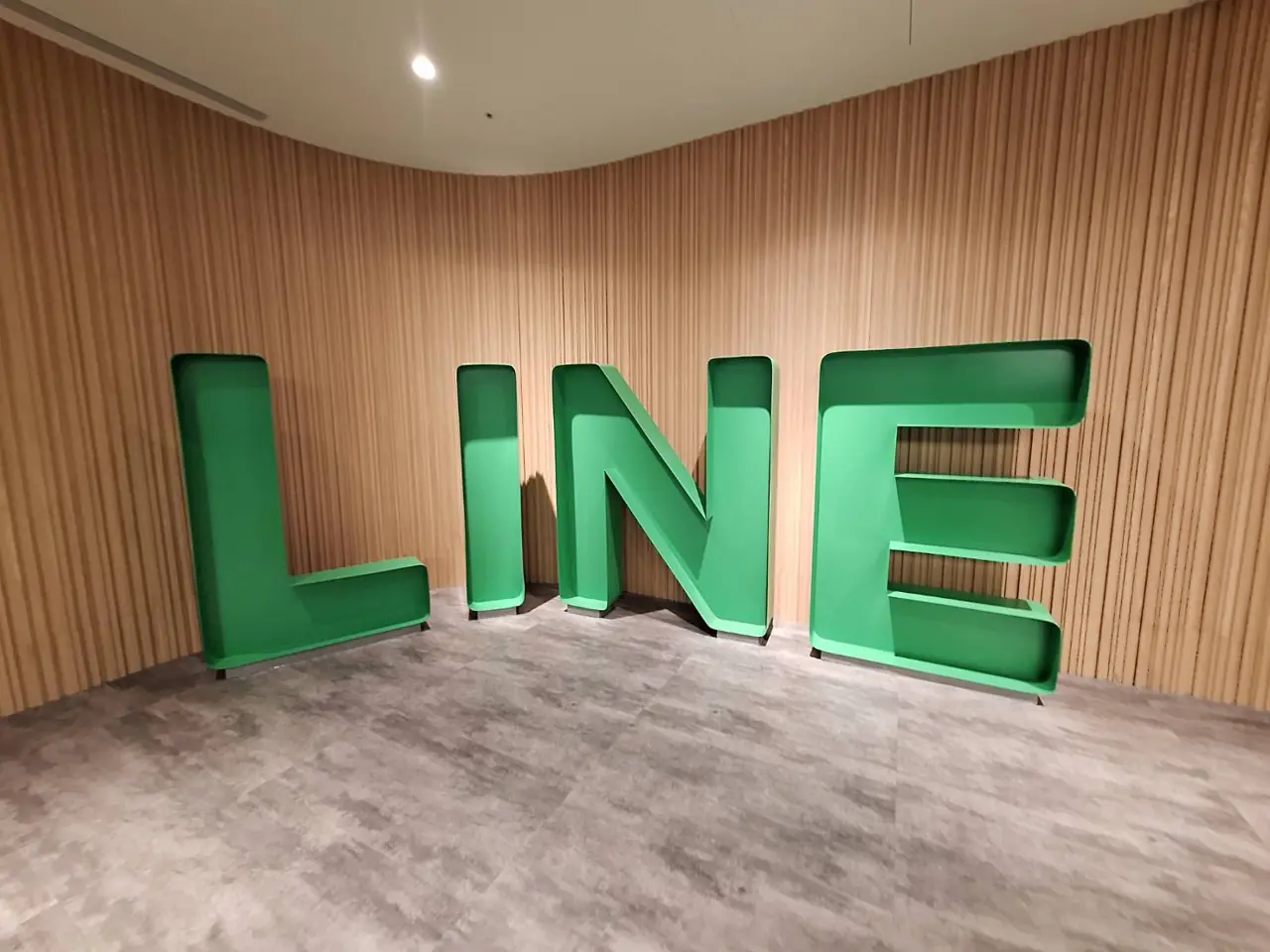 LINE 立體字招牌